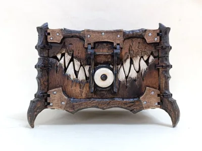 Mimic chest 00199 – monster chest with eye and teeth