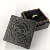 Ring box 00277 – ring box closed, top view