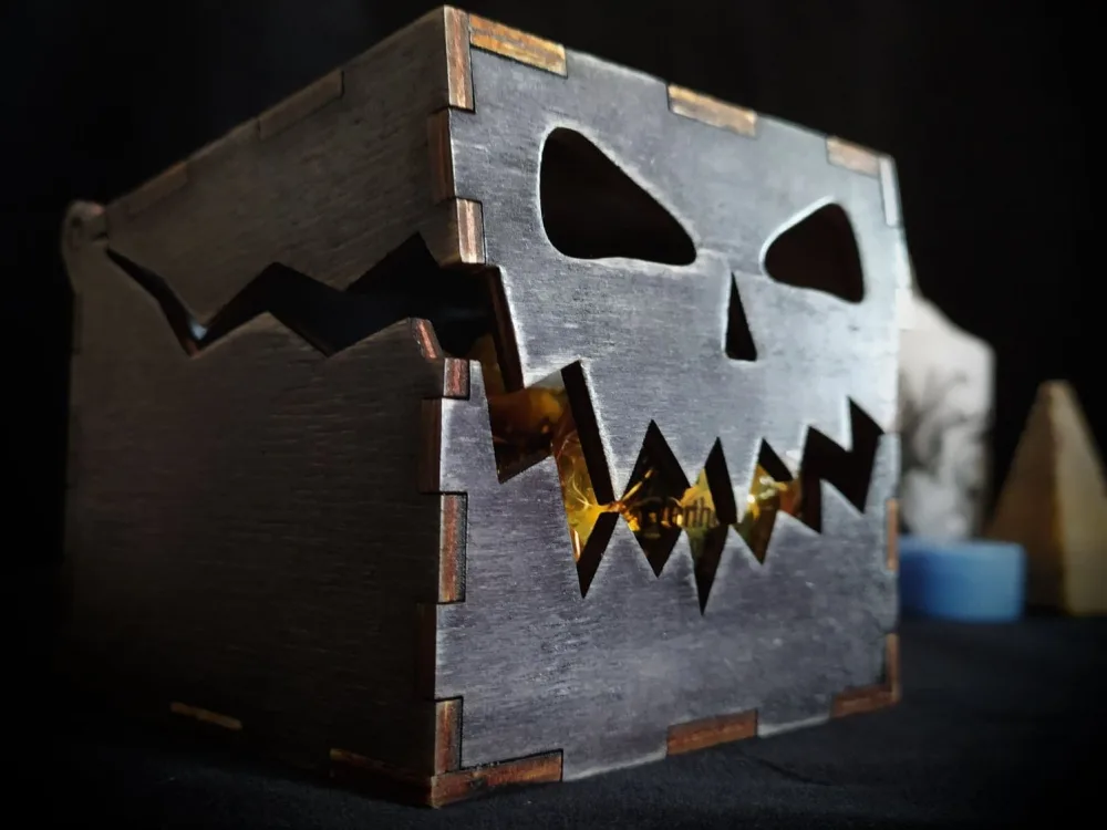 Halloween box 00021