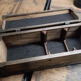 Bottle box 00252 – box open with dividers