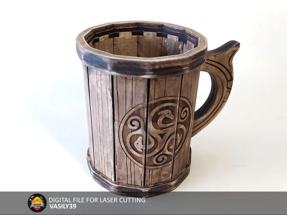 Wooden mug 00118
