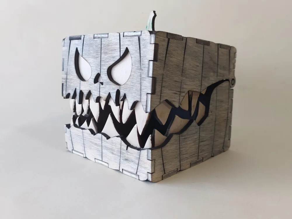Halloween box 00114
