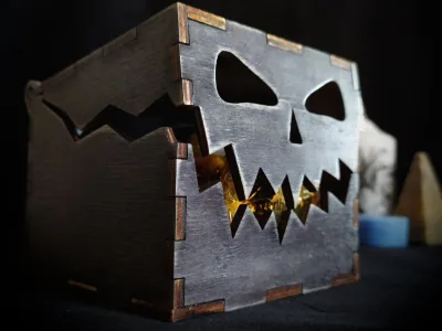 Halloween box 00021 – scary Halloween candy box