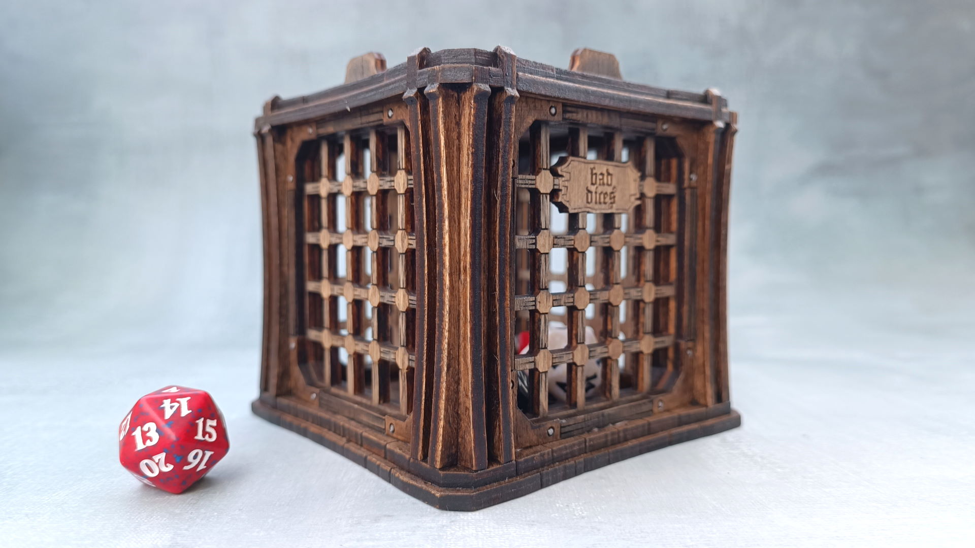 00176_scr_09 Dice jail 00176