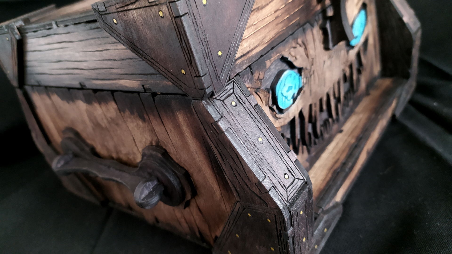 00190_scr_01 Mimic chest 00190