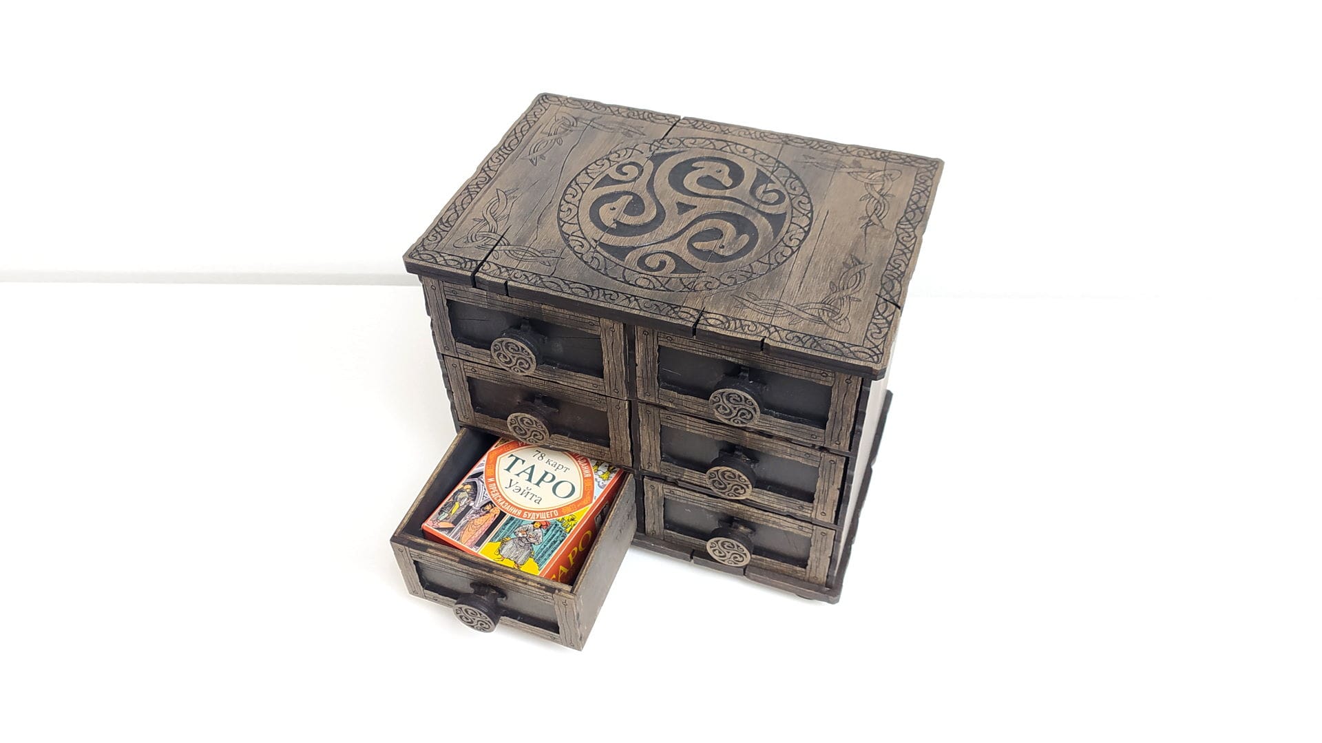 Chest of drawers 00197