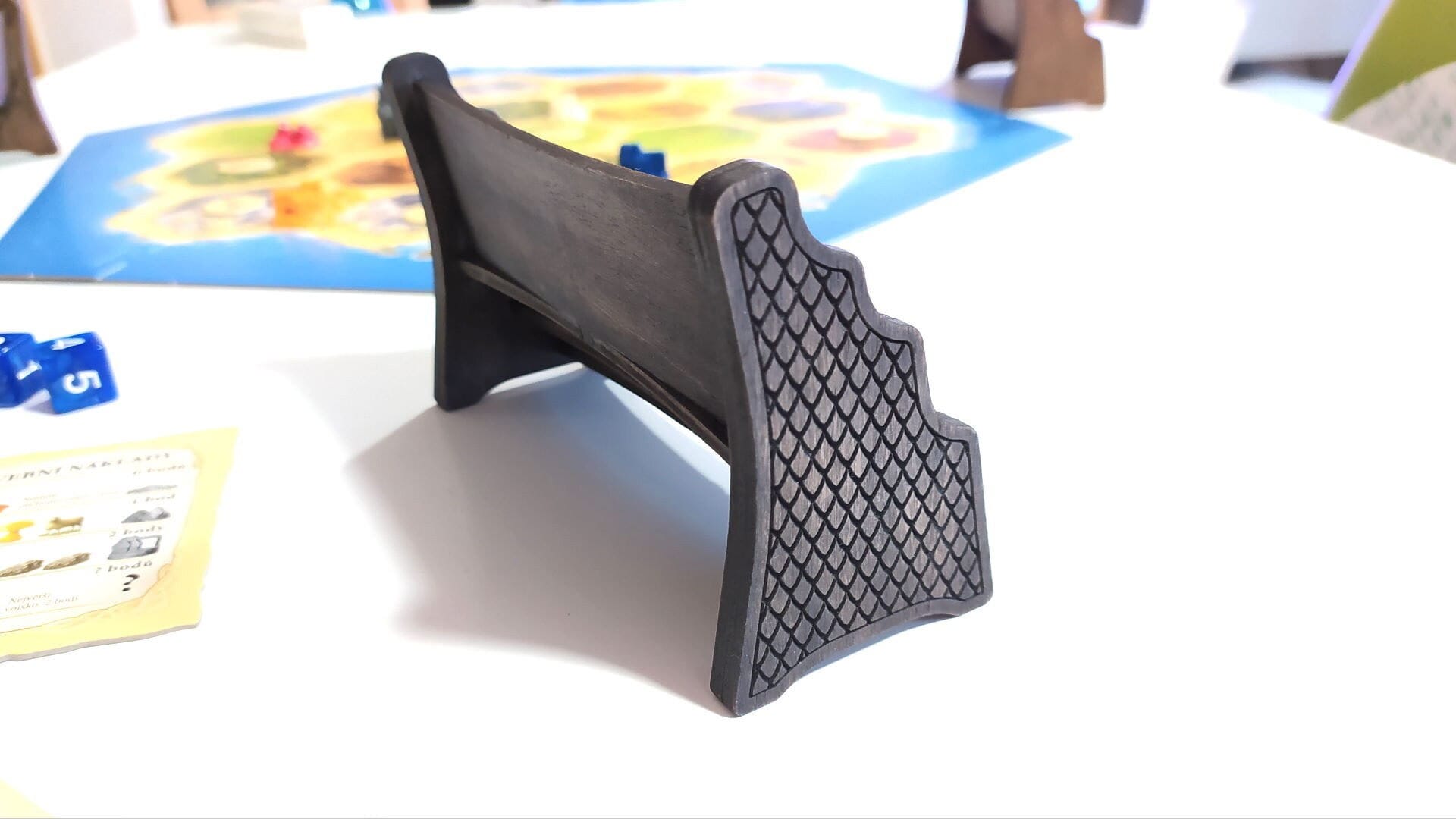 00097_scr6 Card holder 00097