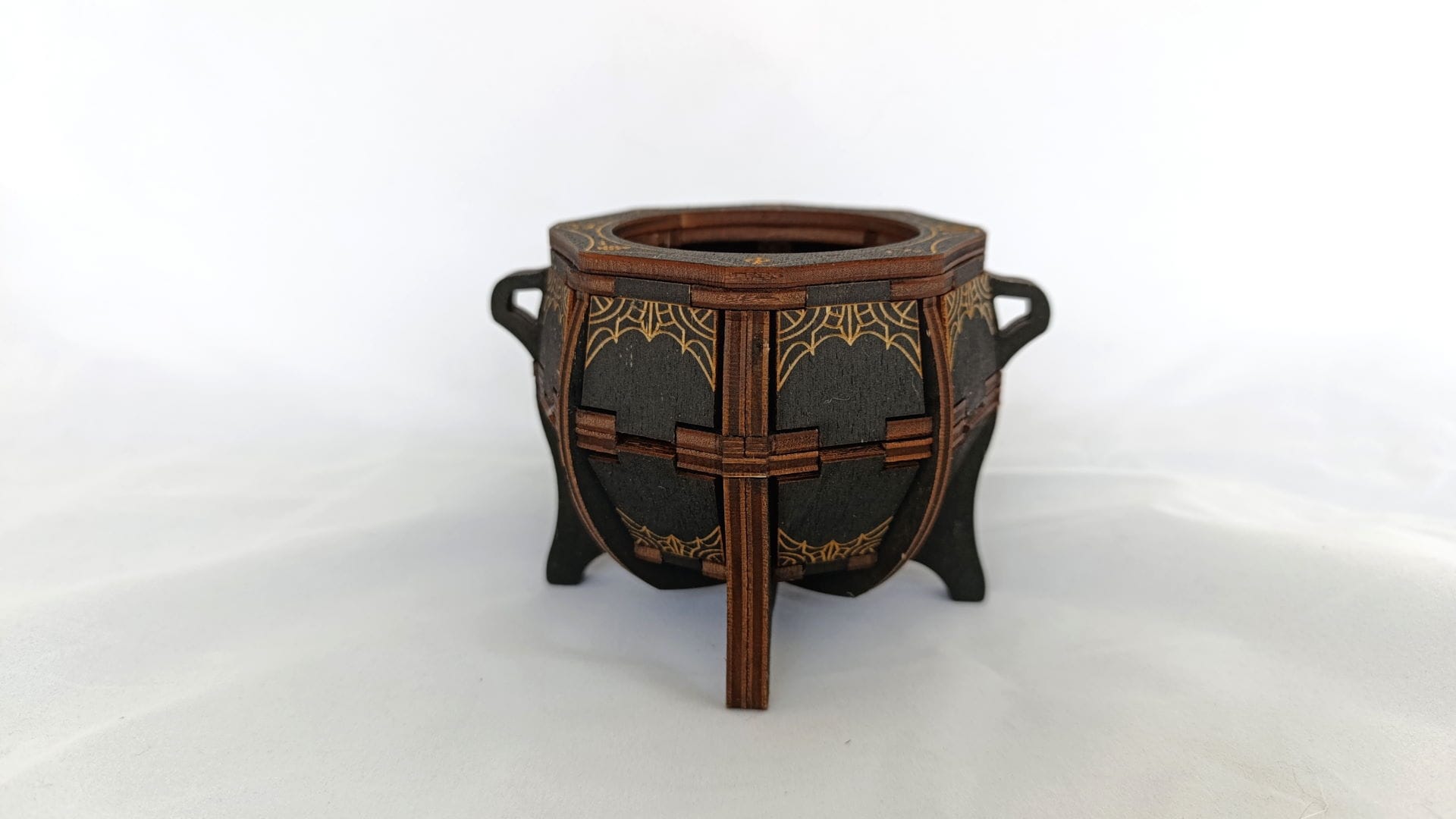 00218_scr_4 Witch's cauldron 00218