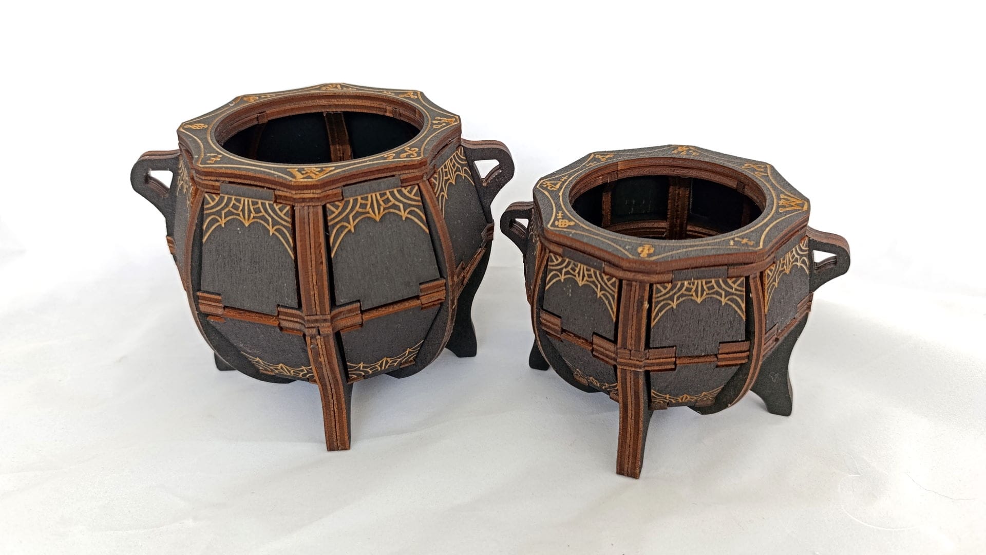 00218_scr_7 Witch's cauldron 00218