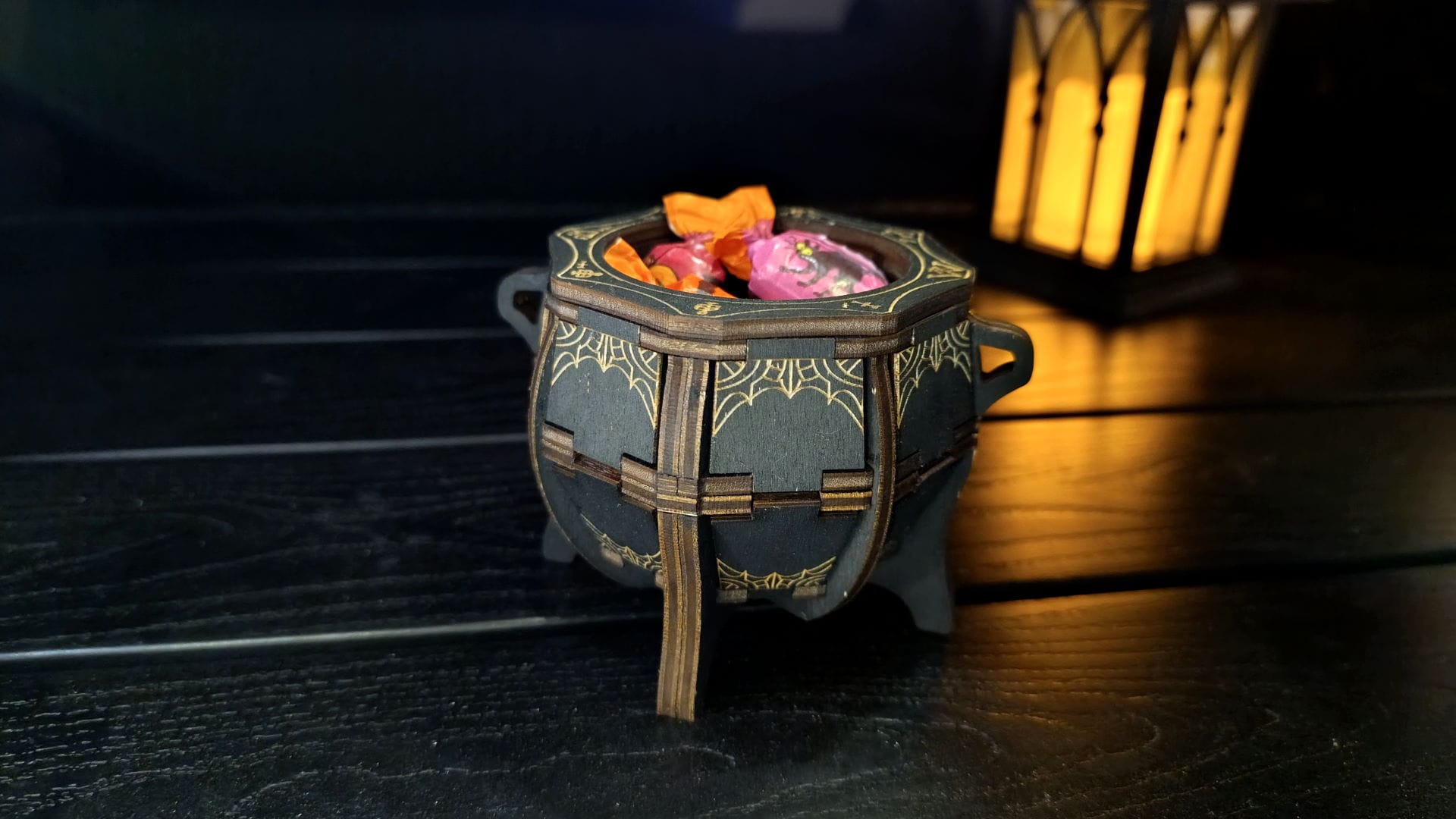 00218_scr_9 Witch's cauldron 00218