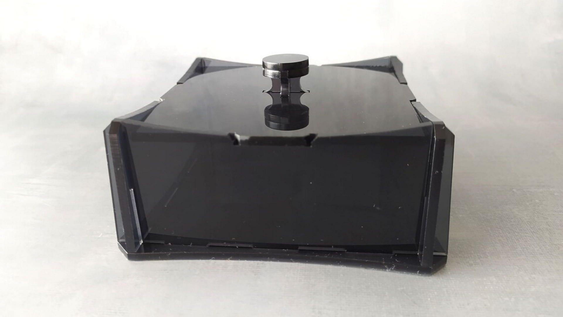 Simple box L0008