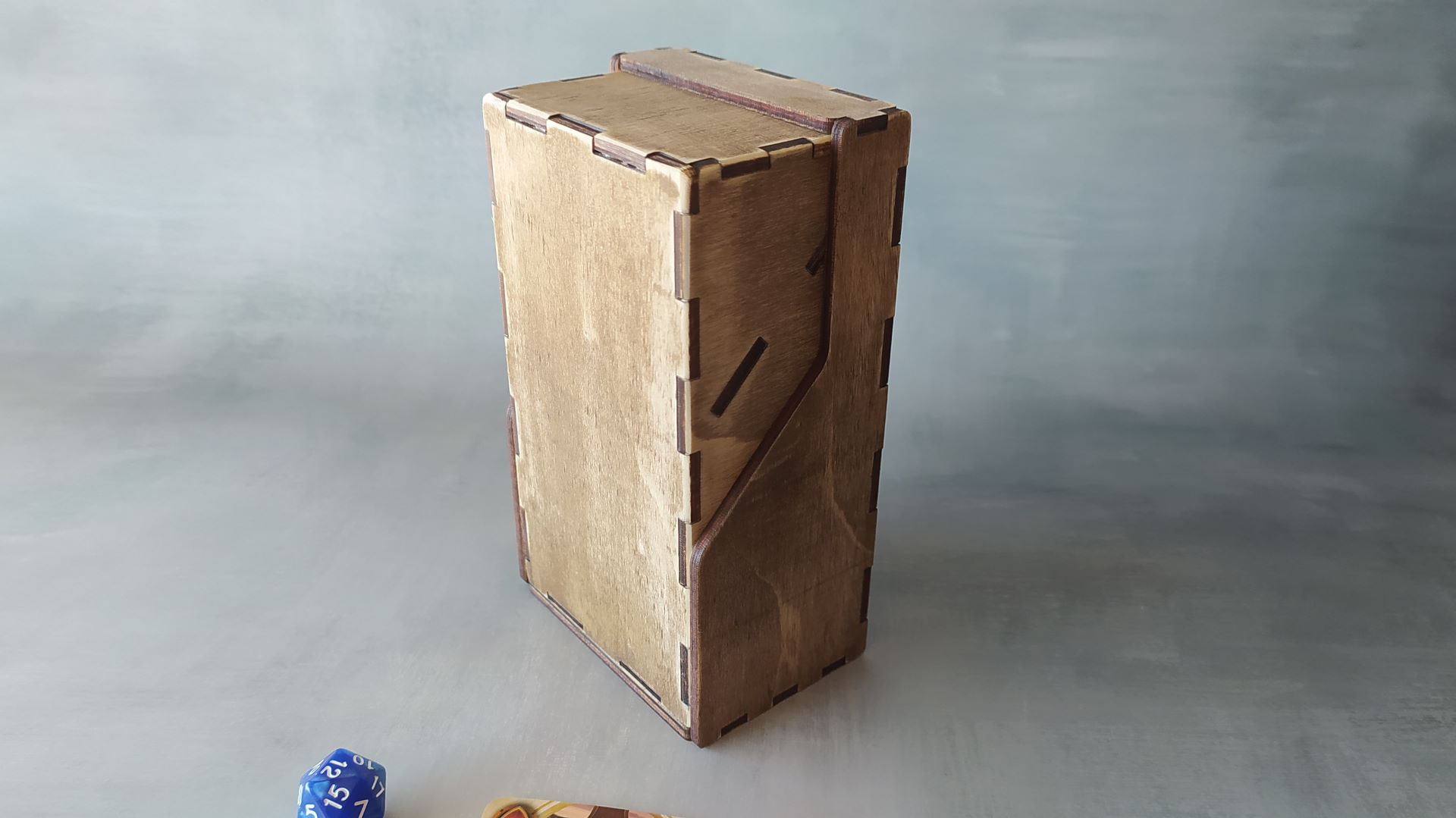 00051_4 Folding dice tower 00051