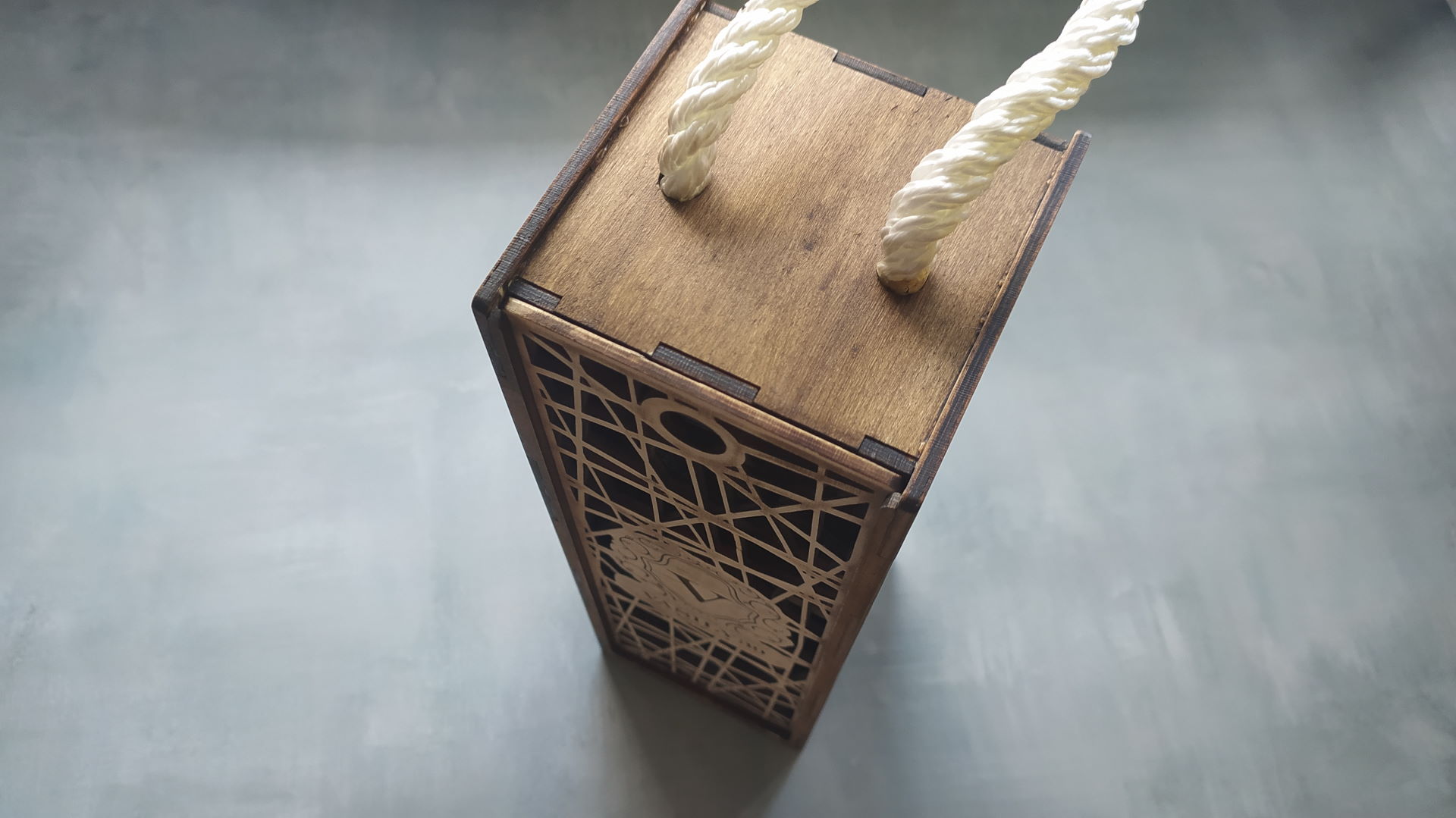 00016_scr5 Gift box for 2 glasses of whiskey 00016
