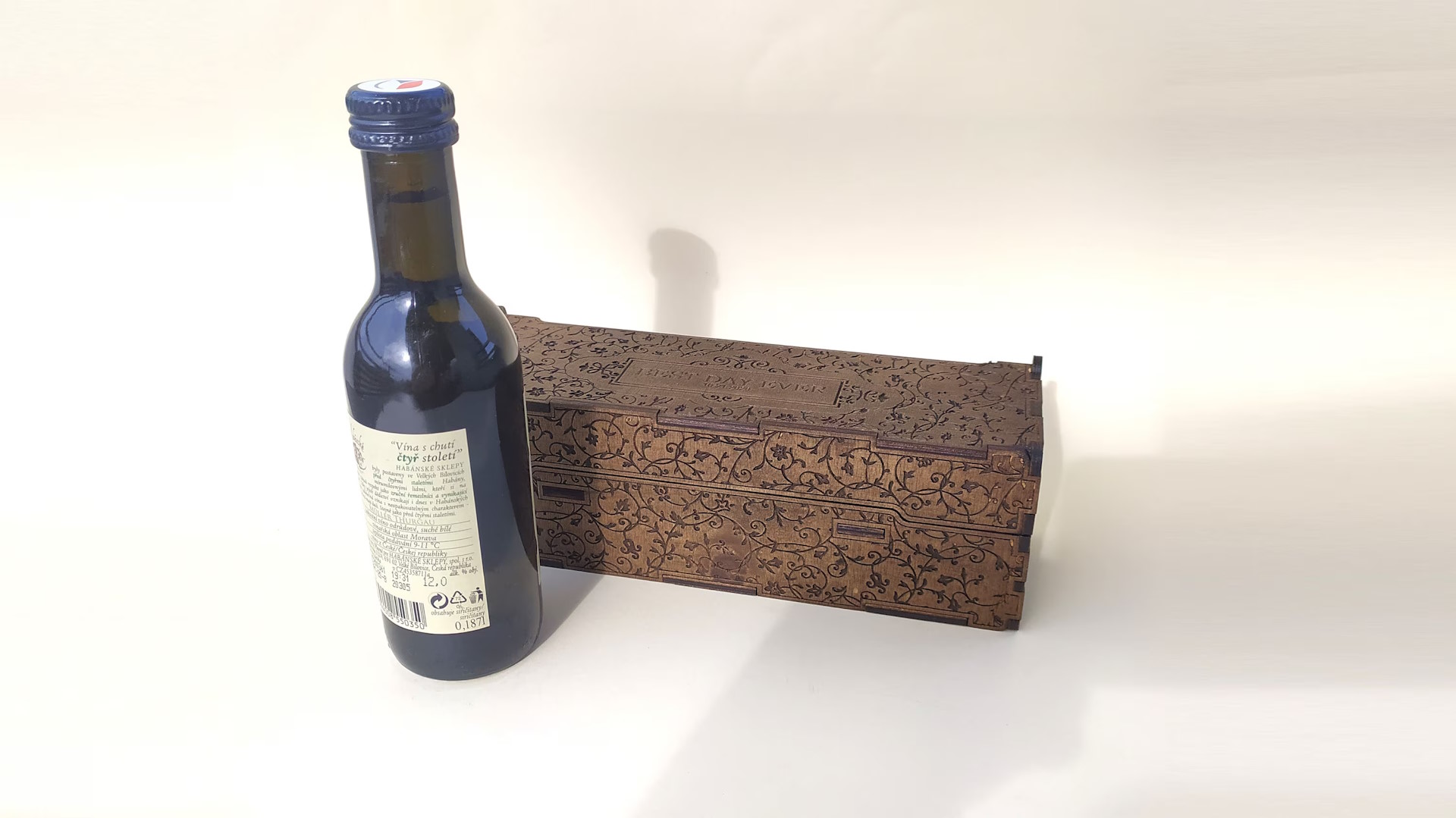 00085_scr2 Wine box 187ml 00083