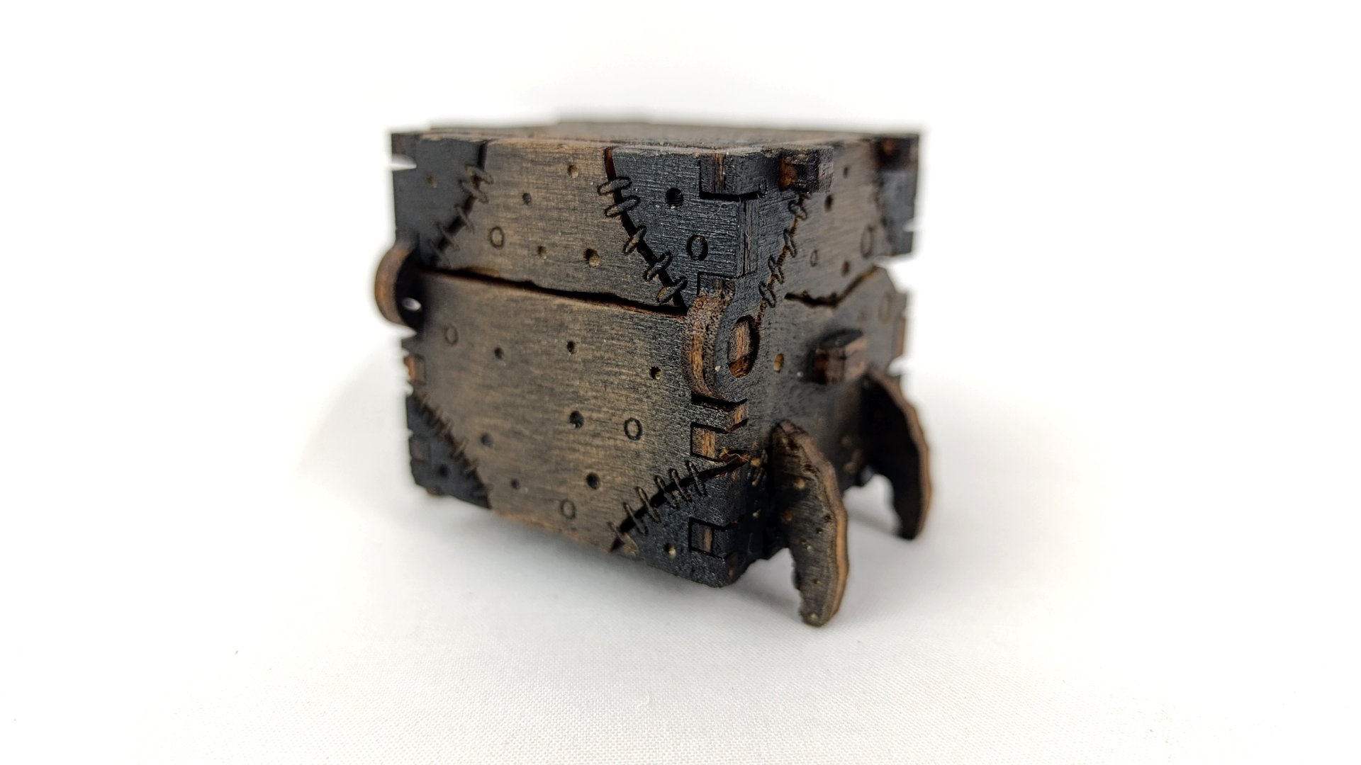 00294_2 Mini mimic chest 00294