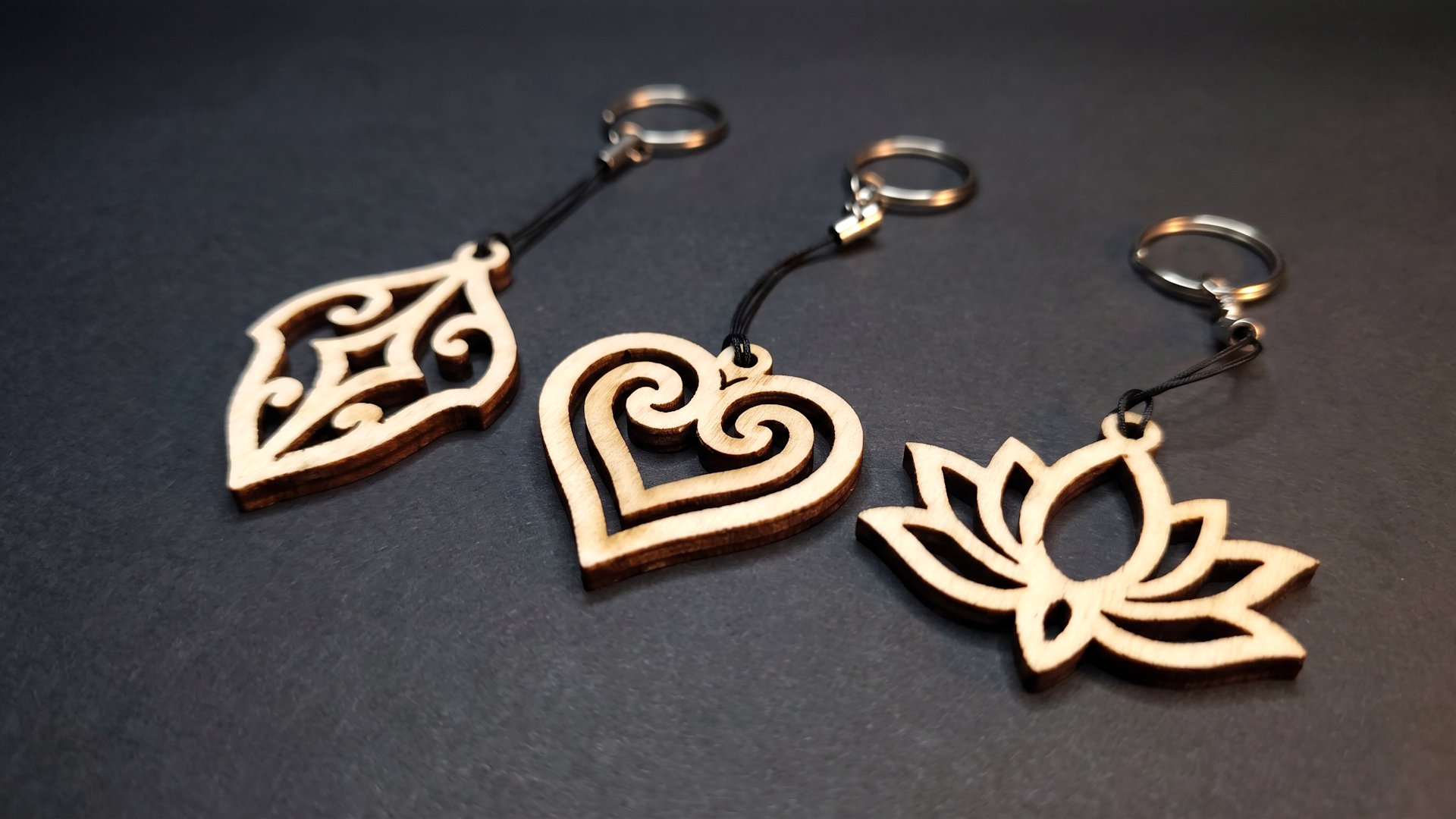 Pendants and Keychains Set 00299